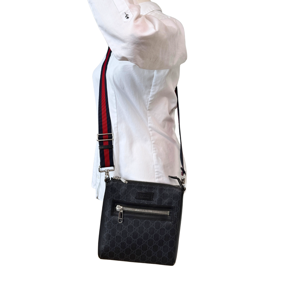 Gucci GG Supreme Messenger Bag navy / akzeptabel Gucci