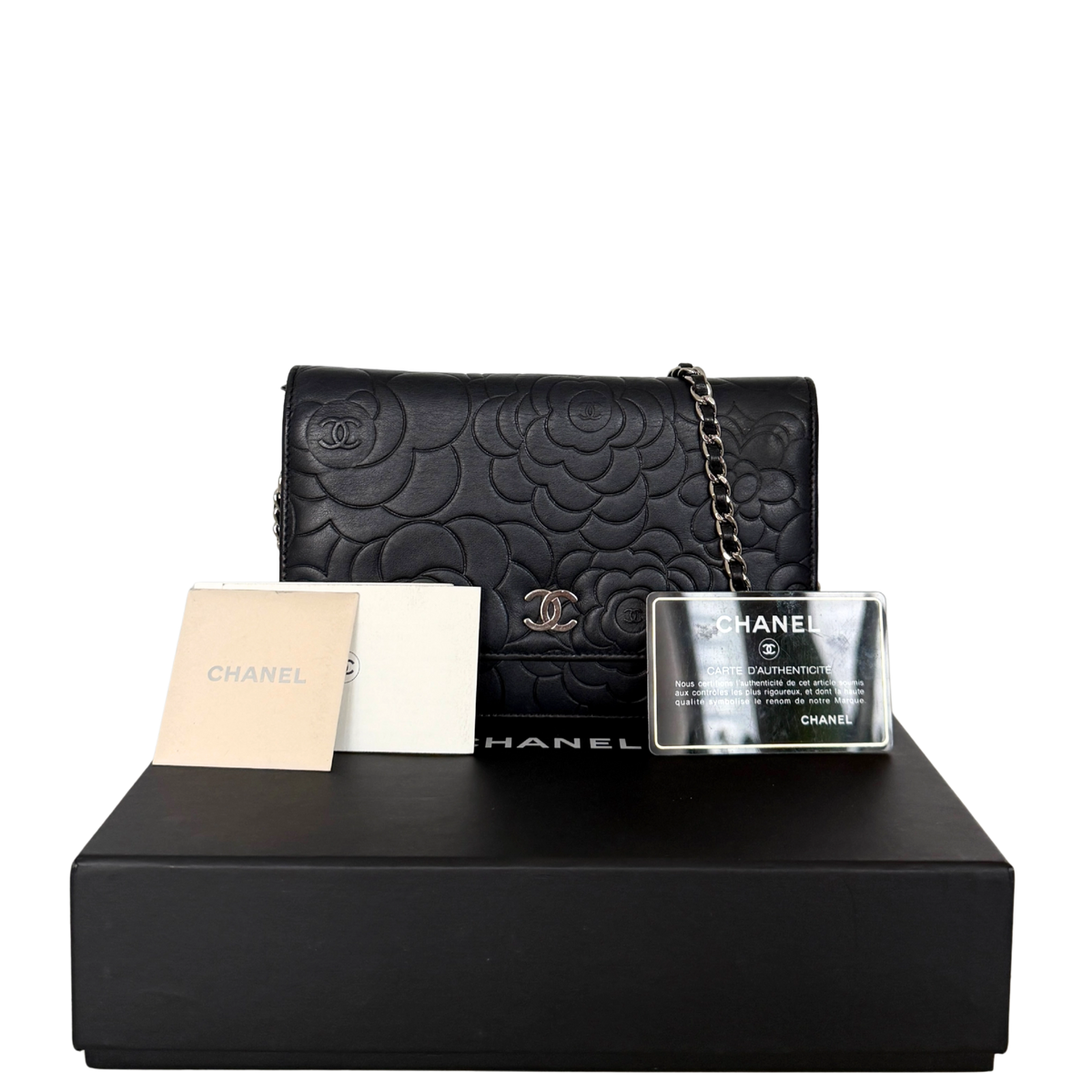 Chanel Wallet On Chain Camellia Lammleder Schwarz goldene Hardware / sehr gut Chanel