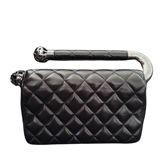 Chanel Around The World Evening Clutch Lammleder schwarz Fullset / neuwertig Chanel