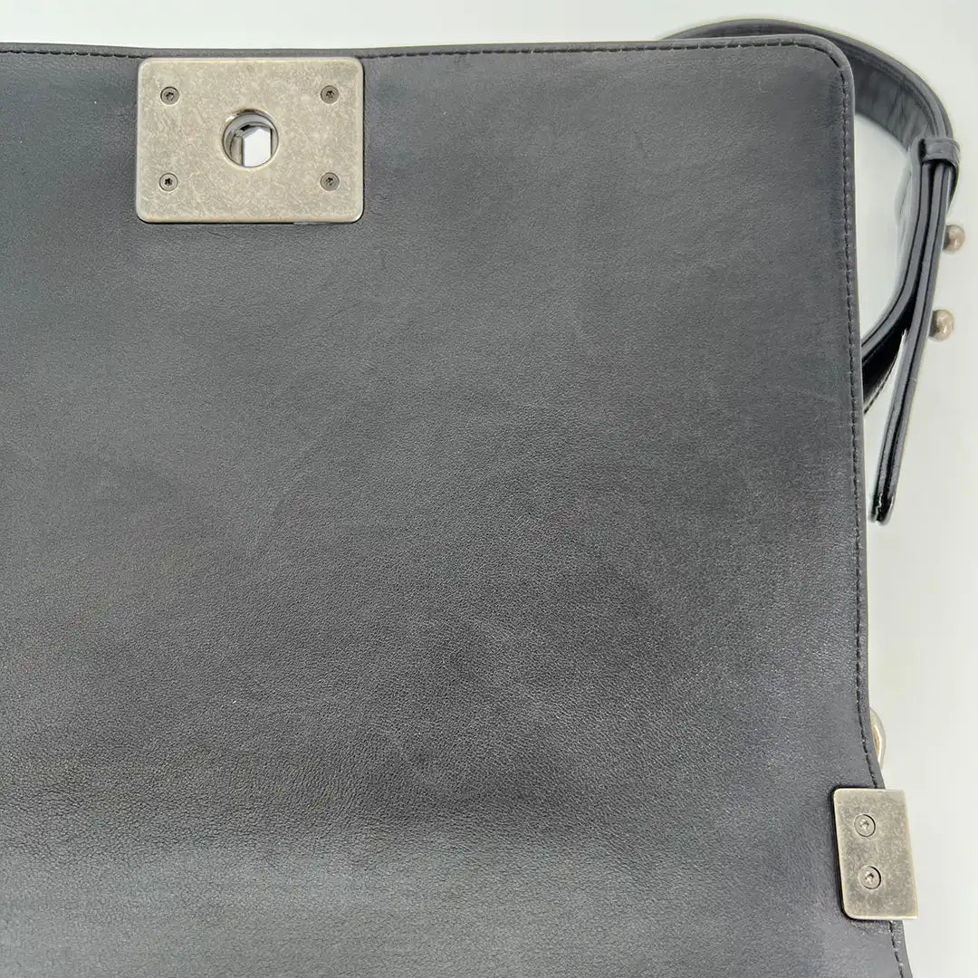 Chanel Boy Strass kleine Tasche schwarz / dunkelblau / sehr gut Chanel