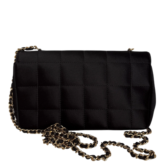 Chanel Chocolate Bar Flap Bag Satin Schwarz Chanel