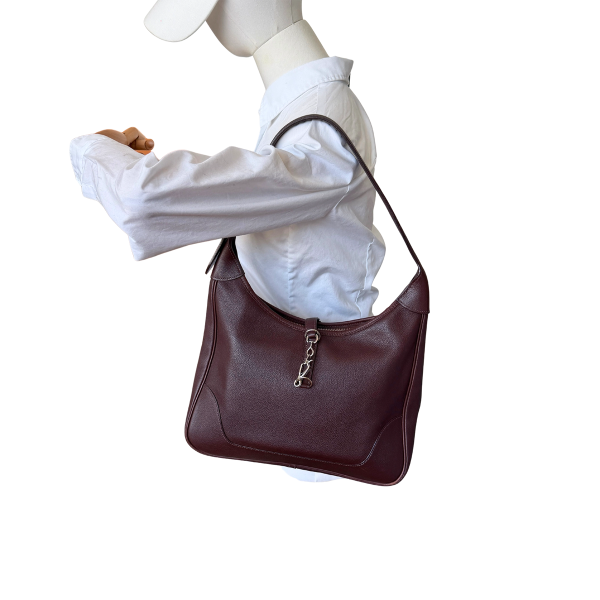 Hermès Trim 31 Schultertasche braun Evergrain Leder / gut Hermès