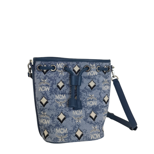 MCM Mini Dessau Kordelzugtasche in Denim-Jacquard Blau / neuwertig MCM