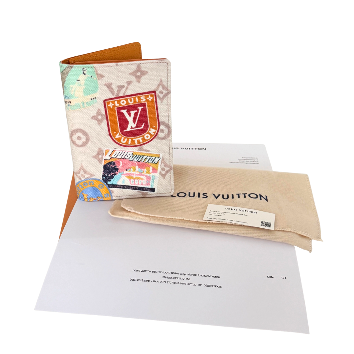 Louis Vuitton Louis Vuitton The Flight Mode Paspoorthoes Dune Beige