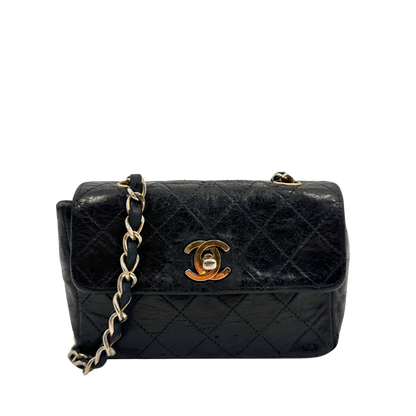 Chanel Mini Flap Bag schwarz Lammleder / akzeptabel Chanel