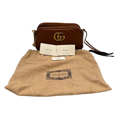 Gucci GG Marmont mittelgroß Matelassé-Leder Umhängetasche braun / sehr gut Gucci