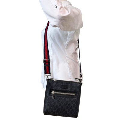 Gucci GG Supreme Messenger Bag navy / akzeptabel Gucci