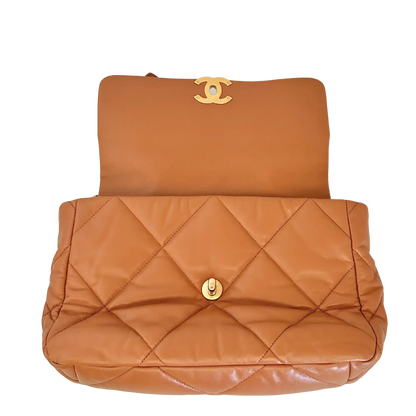 Chanel 19 Flap Bag Medium Tasche glänzendes Lammleder Caramel / sehr gut Chanel