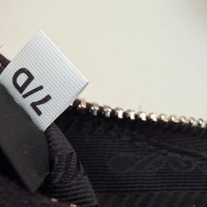 Prada Re-Edition 2005 schwarz Re-Nylon / neuwertig Prada