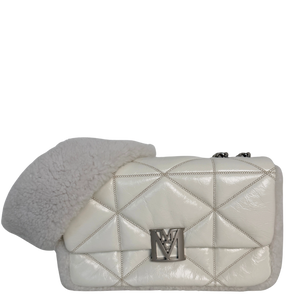 MCM Travia Schoudertas van Shearling Off-White