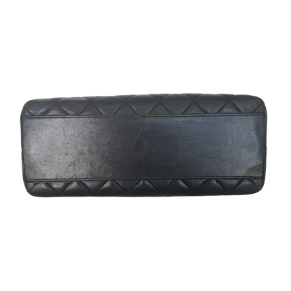 Chanel Matelasse Top Handle Handtasche Schwarz / akzeptabel Chanel