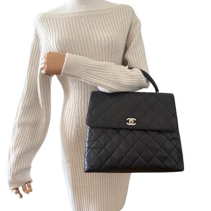 Chanel Matelasse Top Handle Handtasche Schwarz / akzeptabel Chanel