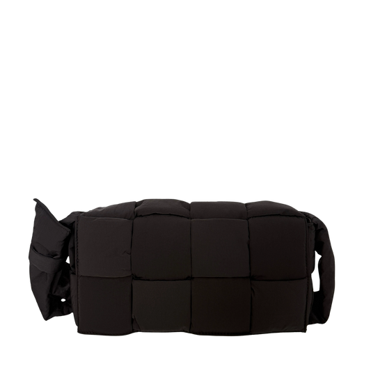 Bottega Veneta Medium Padded Tech Cassette Tasche Schwarz / neuwertig Bottega Veneta