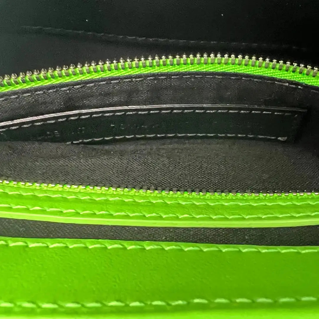 Balenciaga Lindsay Schultertasche acid grün aus geprägtem Leder / sehr gut Balenciaga