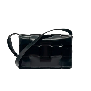 Bottega Veneta Cassette lakleer zwart