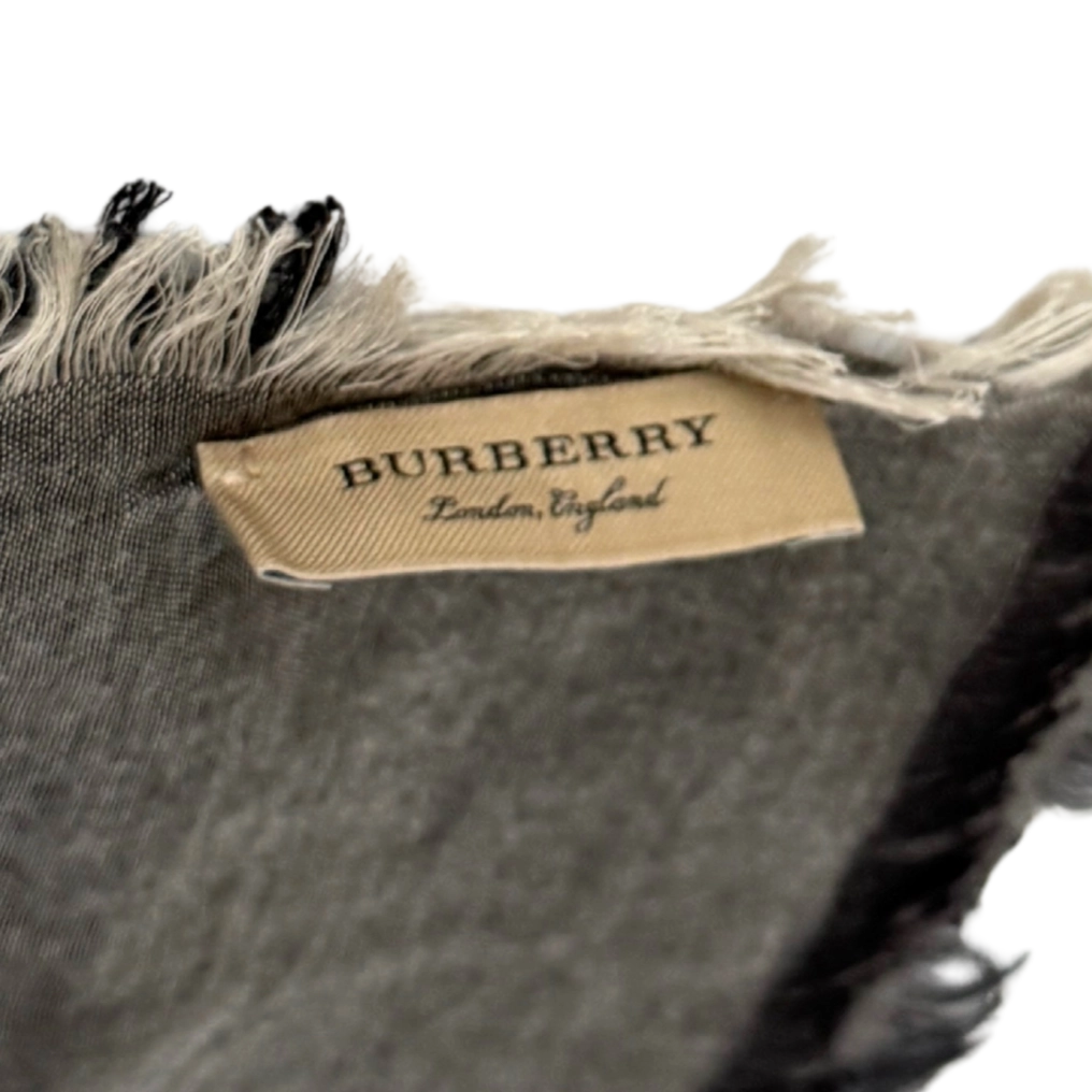 Burberry Tuch Nova Check grau schwarz / neuwertig Burberry