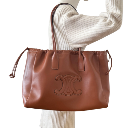 Céline Cabas Cuir Triomphe Drawstring Tote Bag Braun / neuwertig CELINE