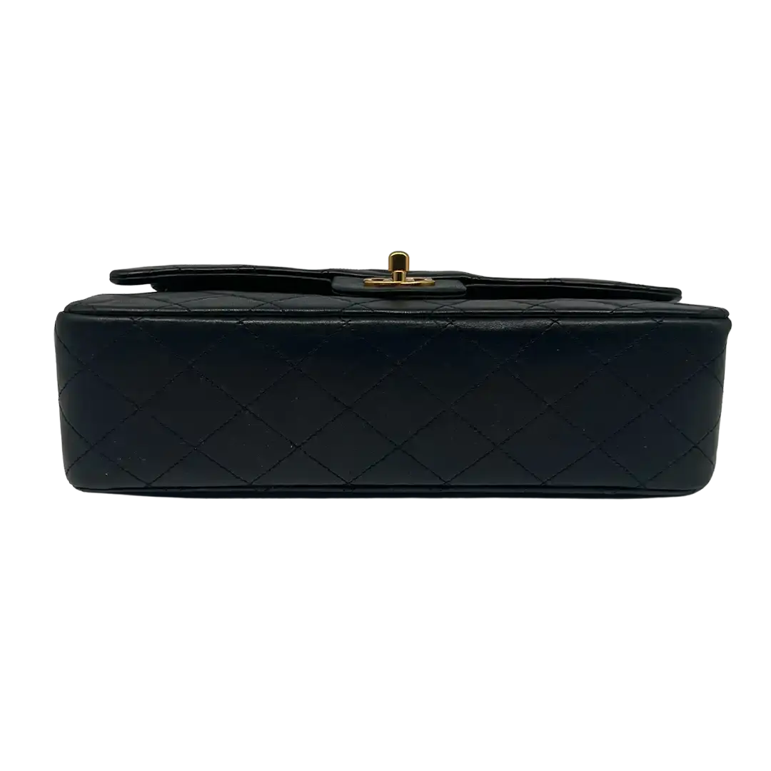 CHANEL 2.55 Double Flap 10" Chain Shoulder Bag schwarzes Lammleder / gut Chanel