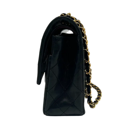 CHANEL 2.55 Double Flap 10" Chain Shoulder Bag schwarzes Lammleder / gut Chanel