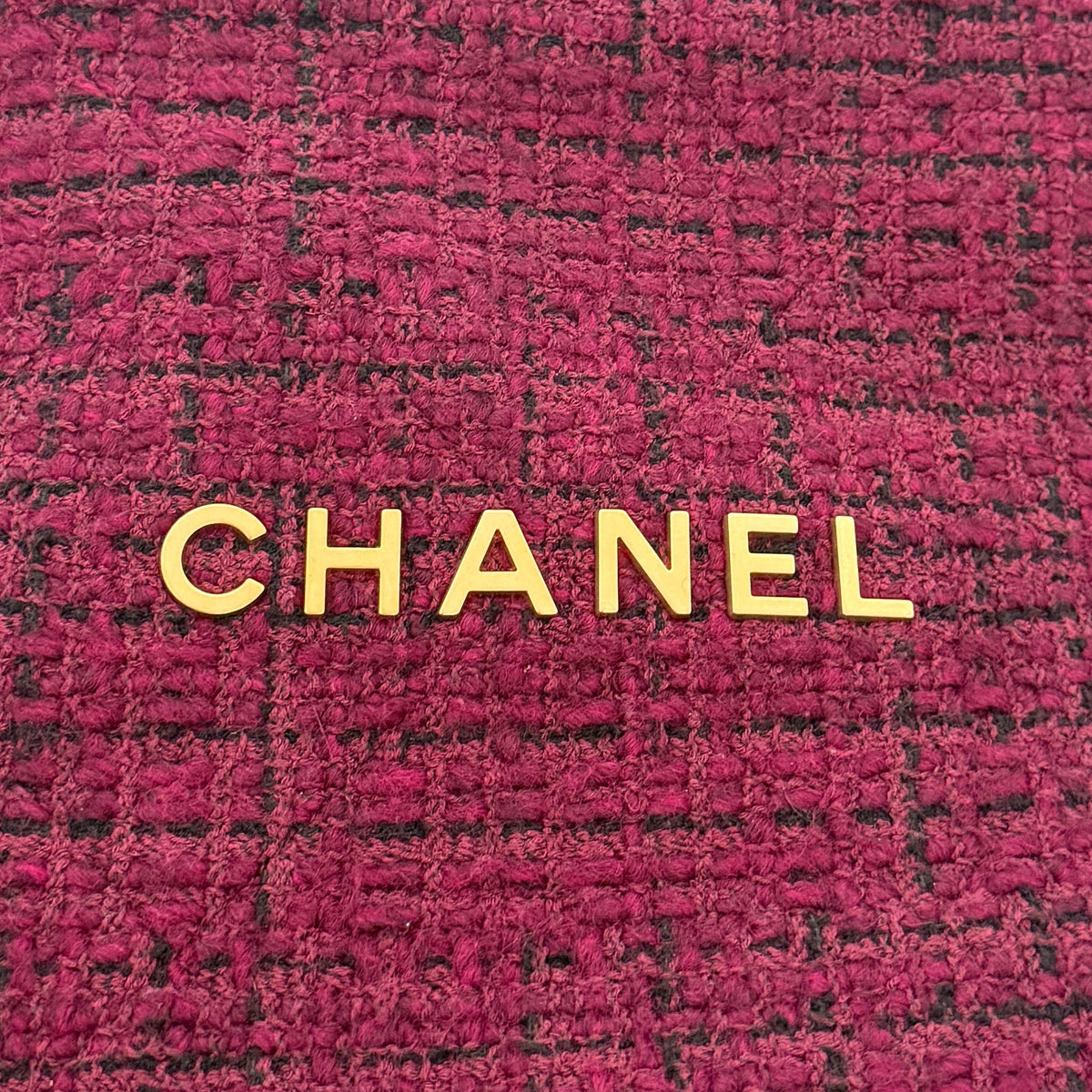 Chanel 22 mittelgroße Hobobag aus Tweed Burgunderrot goldene Hardware / neuwertig Chanel