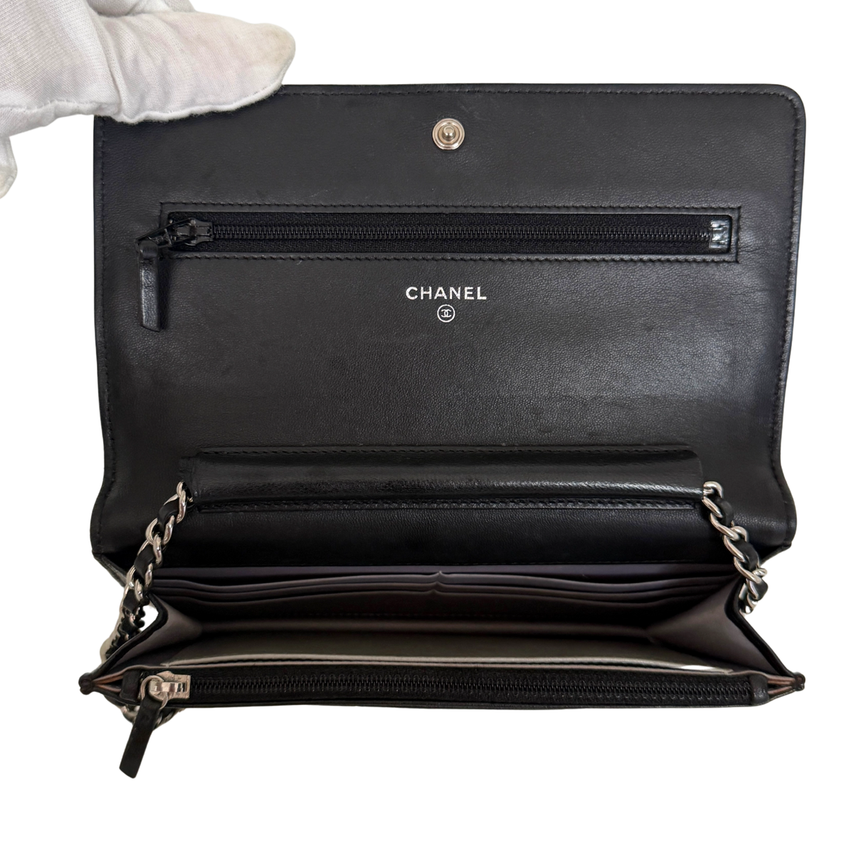 Chanel Wallet On Chain Camellia Lammleder Schwarz goldene Hardware / sehr gut Chanel