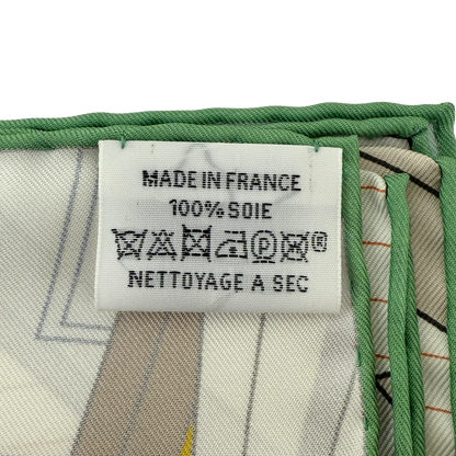 Hermès Carré 90 MYSTERE AU 24 Seidentuch Grau Fullset / neuwertig Hermès