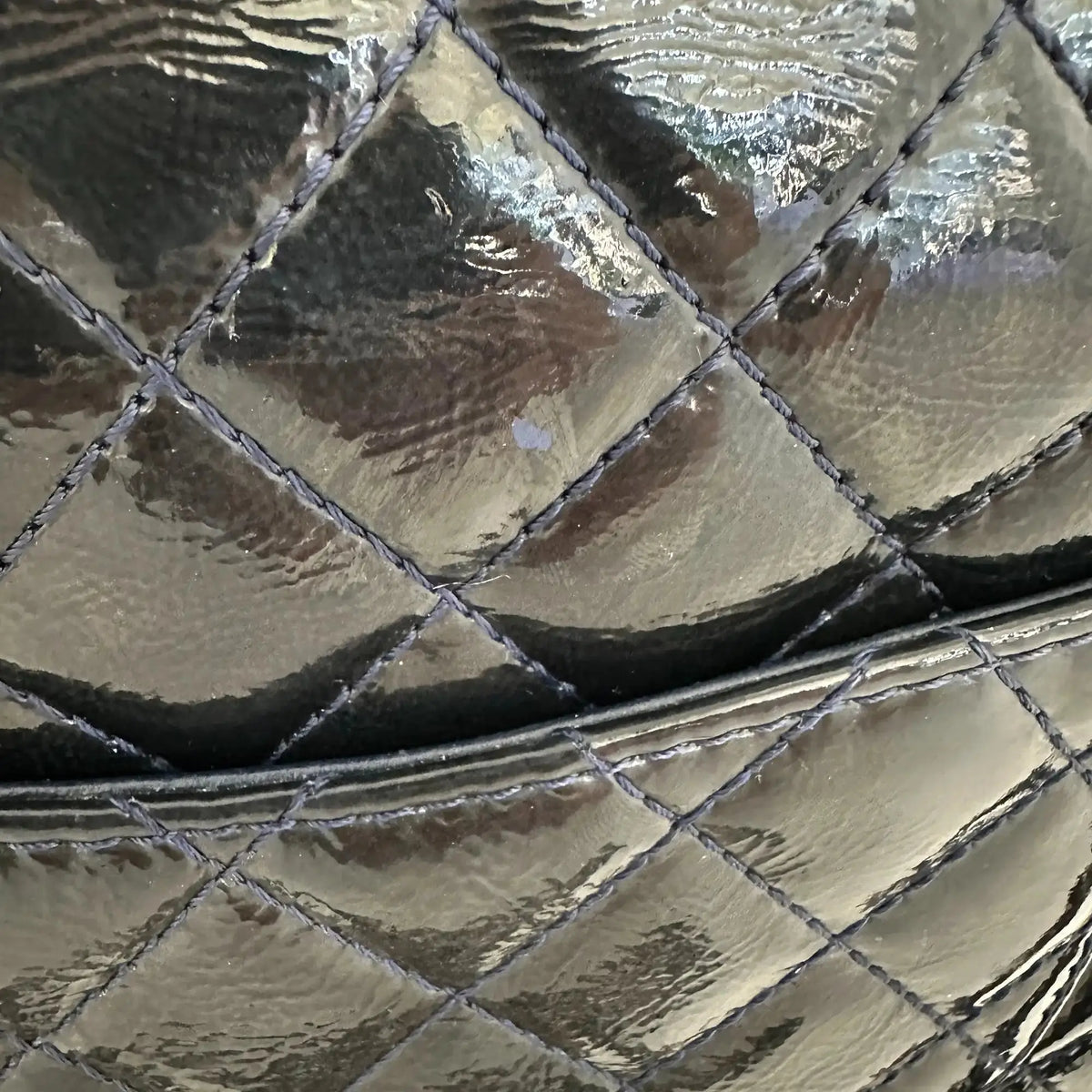 Chanel 2.55 Reissue 226 Medium Double Flap Bag Metallic Kalbsleder dunkelblau / sehr gut Chanel