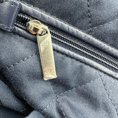 Chanel 22 mittelgoße Hobobag Denim 2022 / sehr gut Chanel