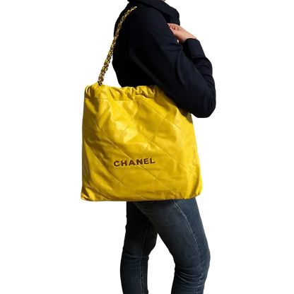 Chanel 22 mittelgroße Tasche Kalbsleder gelb / neuwertig Chanel