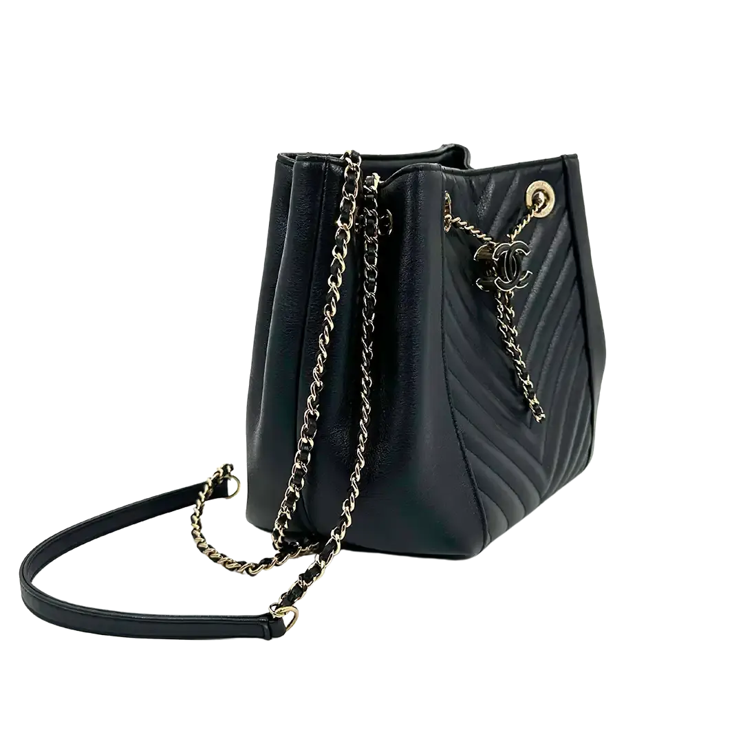 Chanel Bucket Bag Drawstring  Chevron Kalbsleder / sehr gut Chanel