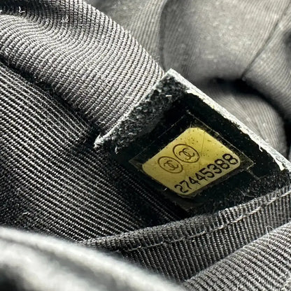 Chanel Bucket Bag Drawstring  Chevron Kalbsleder / sehr gut Chanel