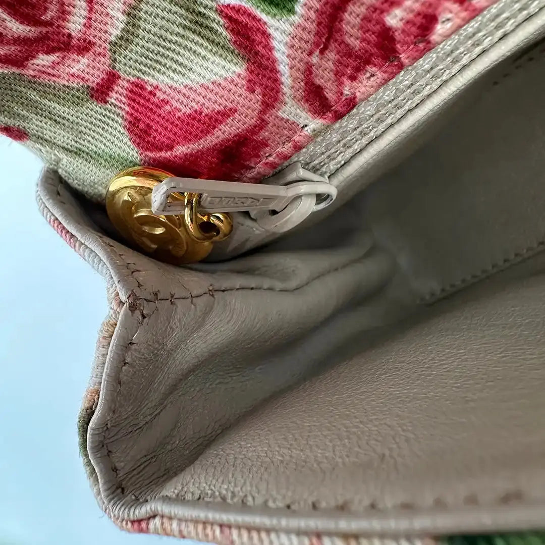 Chanel Camellia Mini Schultertasche Floral / sehr gut Chanel