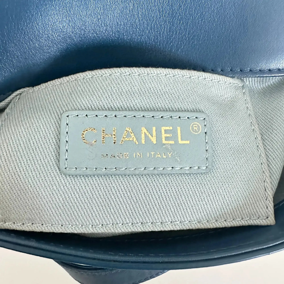 Chanel Chevron Coco Waist Bag blau / sehr gut Chanel