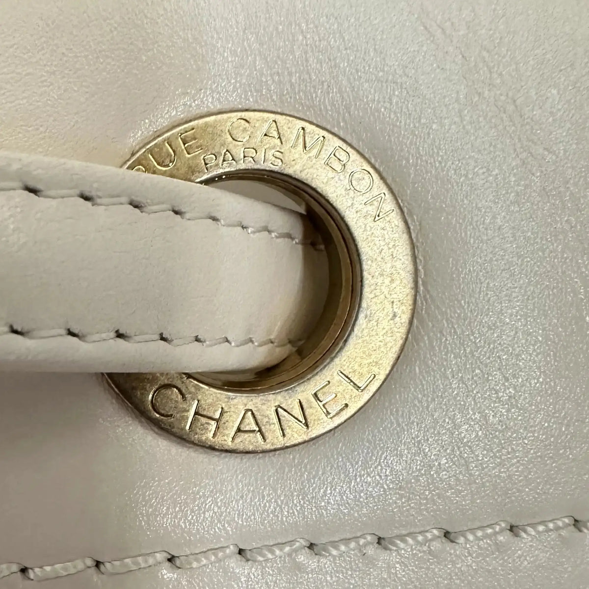Chanel Deauville Charms Small aged Calfskin 2021 / sehr gut Chanel