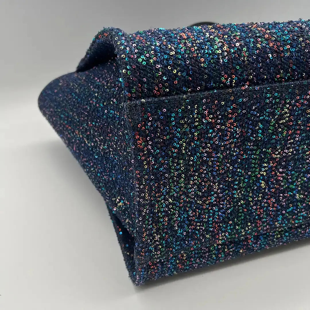Chanel Deauville Pailetten blau  boden links