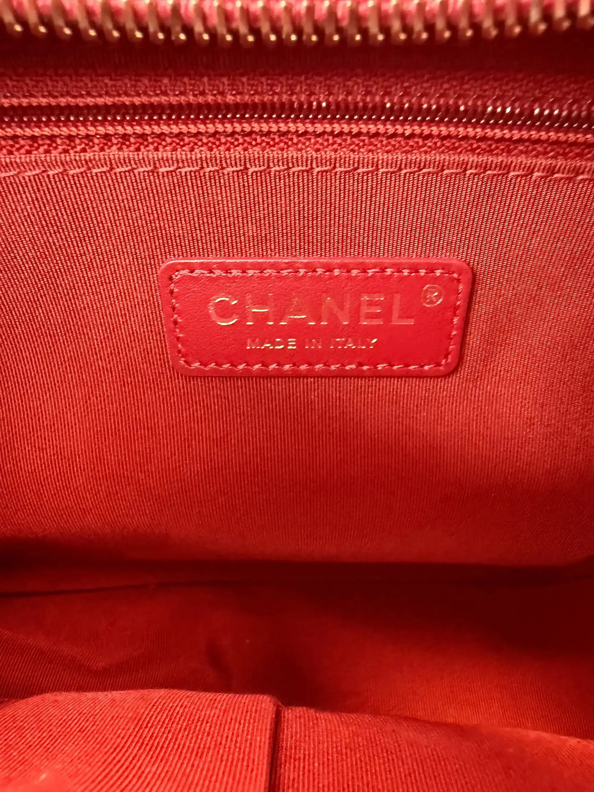 Chanel Gabrielle mittelgroß Hobo Bag rot 2020 Fullset / Sehr gut Chanel