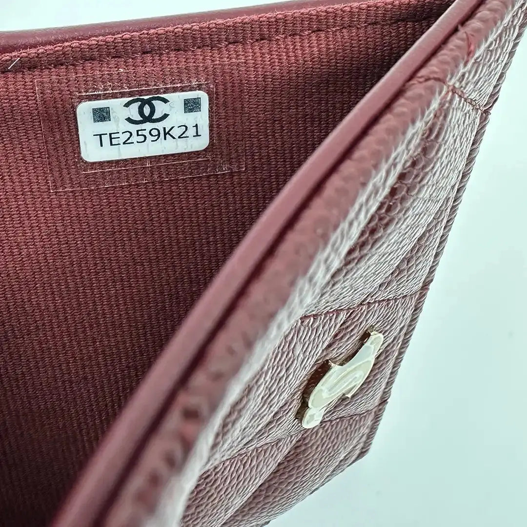 Chanel Geldbörse Bi-fold Kaviarleder Bordeaux / ungetragen Chanel