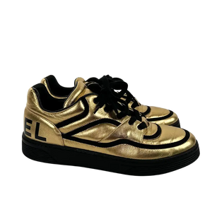 Chanel Lage Sneaker Goud 39,5 EU