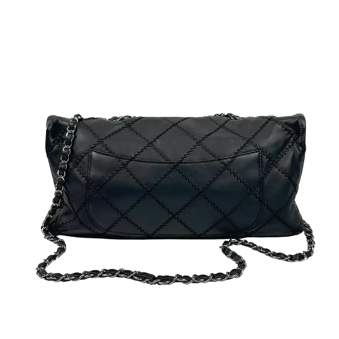 Chanel Timeless Baguette Ultimate Stitch Schultertasche schwarz / neuwertig Chanel