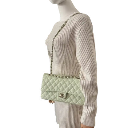 Chanel Timeless Double Flapbag Medium Kaviarleder light green 2022 / ungetragen Chanel