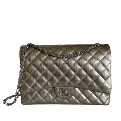 Chanel Timeless Maxi Double Flap Bag Champagner geprägtes Leder mit Iridescent-Finish selten / neuwertig Chanel