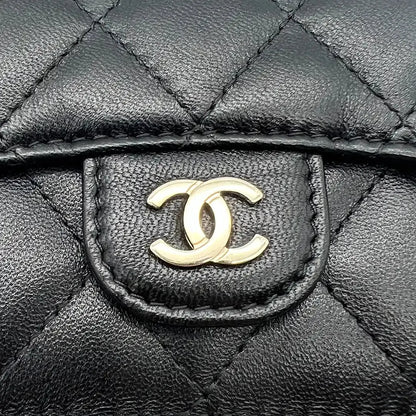 Chanel Timeless Portemonnaie aus Lammleder schwarz / ungetragen Chanel