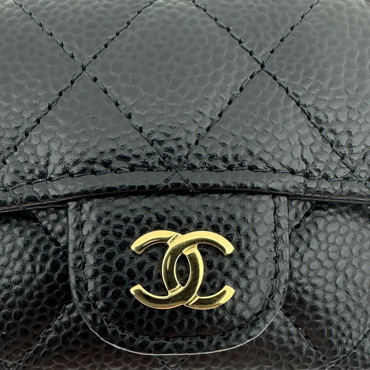 Chanel Timeless kleine Geldbörse (Kreditkartenetui) Kaviarleder schwarz Fullset 2025 / neuwertig Chanel