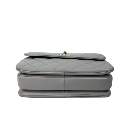 Chanel Trendy CC Top Handle Tasche Lammleder hellgrau Fullset / sehr gut Chanel