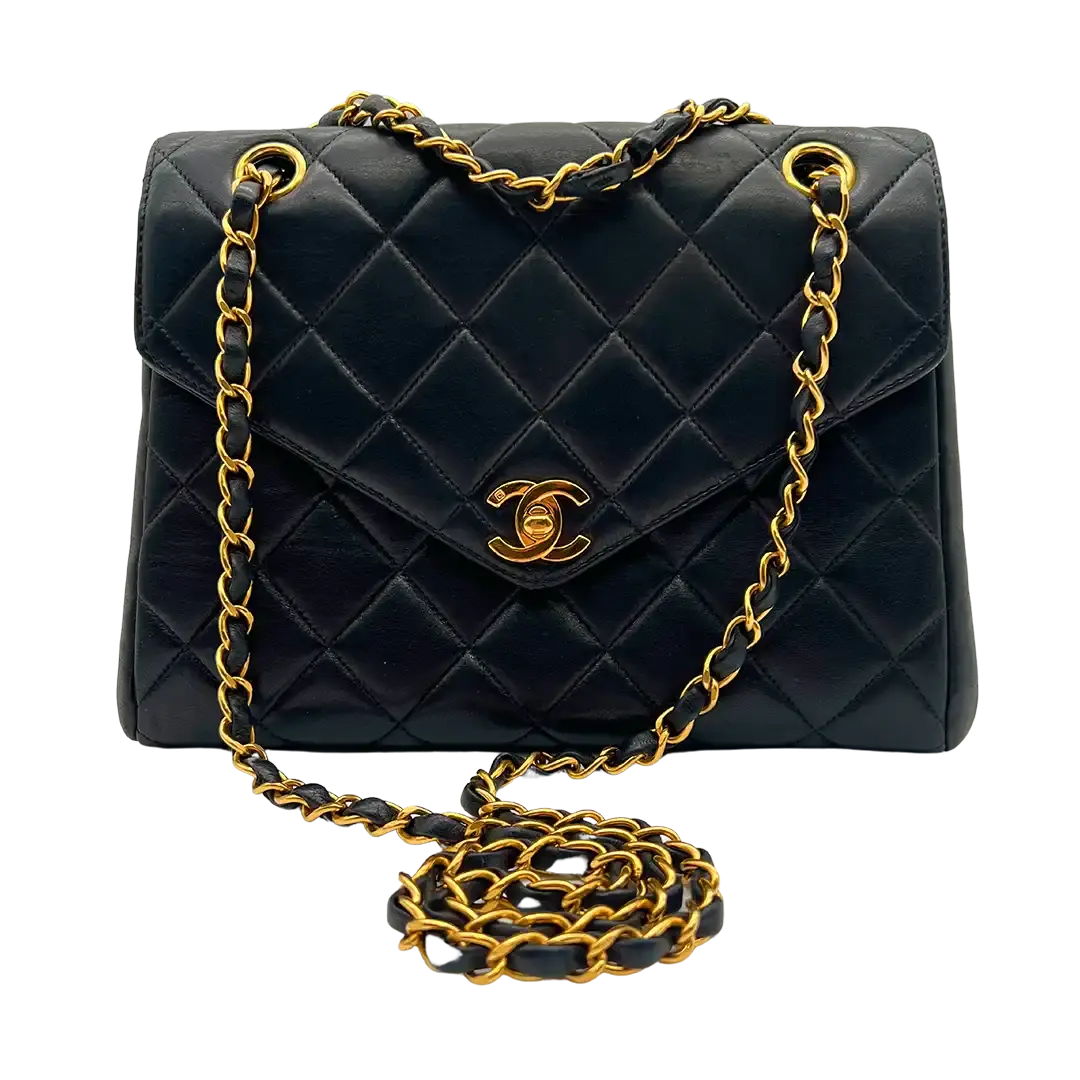 Chanel Vintage Bag front