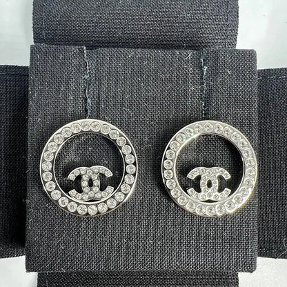 Chanel klassiche CC Ohrringe silber/kristall Fullset / neu Chanel