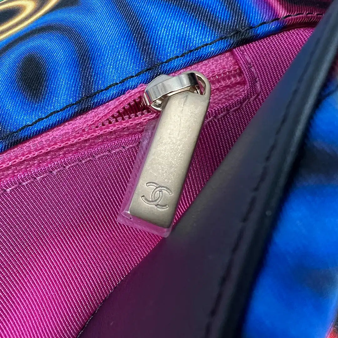 Chanel 19 große Tasche Flap Bag Stoff mehrfarbig Neon Graffiti / sehr gut Chanel