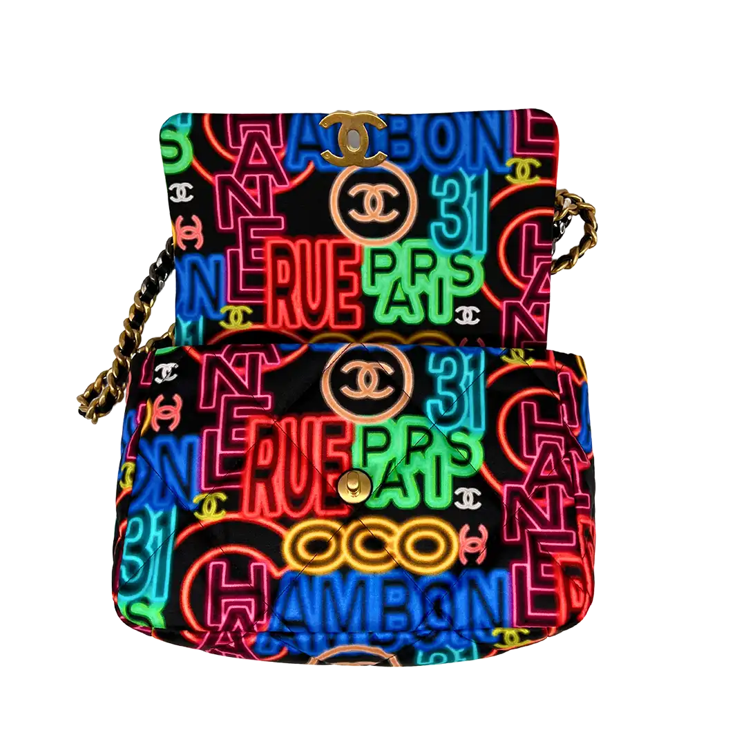 Chanel 19 große Tasche Flap Bag Stoff mehrfarbig Neon Graffiti / sehr gut Chanel