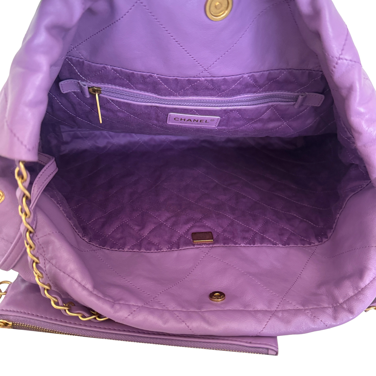 Chanel 22 mittelgroße Hobo Bag aus Kalbsleder Flieder goldene Hardware / sehr gut Chanel