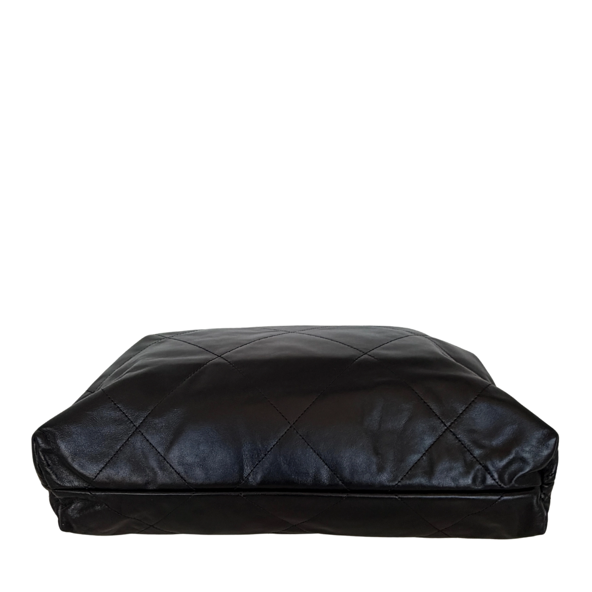 Chanel 22 kleine Hobo Bag Schwarz goldene Hardware / neuwertig Chanel